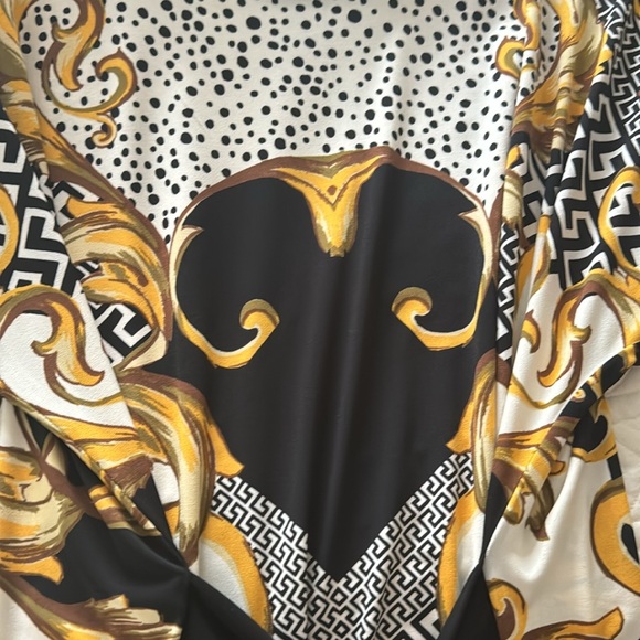 Size Large belted tunic. Worn once. Mint condition - Picture 5 of 5